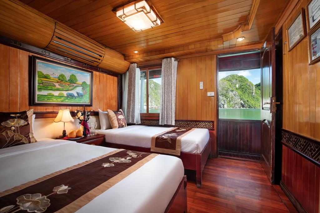 Du thuyền Halong Cozy Bay 2N1D