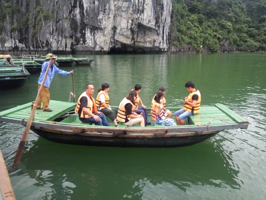 Tham quan Vịnh Hạ Long - Hang Thiên Cung 1 ngày Tuyến 4 tiếng