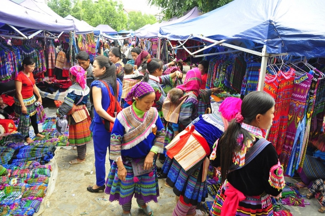 Trọn gói Tour riêng Hà Nội - Sa Pa - Cát Cát - Hàm Rồng - Fanxipan 3 ngày 2 đêm