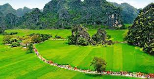 Classic Tour Hanoi - Halong - Ninh Binh 05 days 04 nights